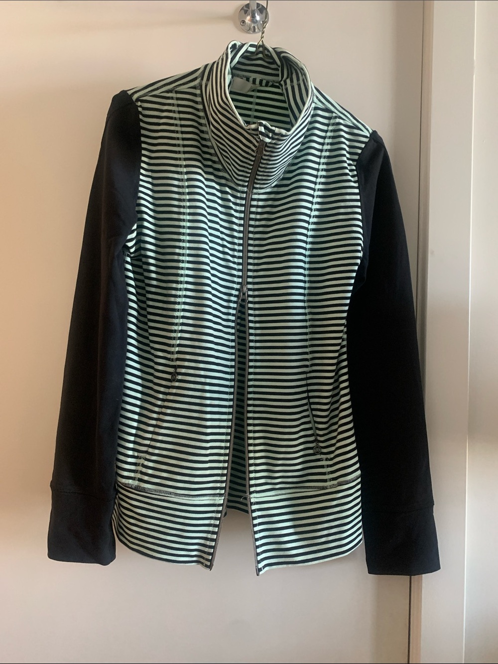 Lululemon Striped Mint & Black Jacket with double Zip Front, size 8